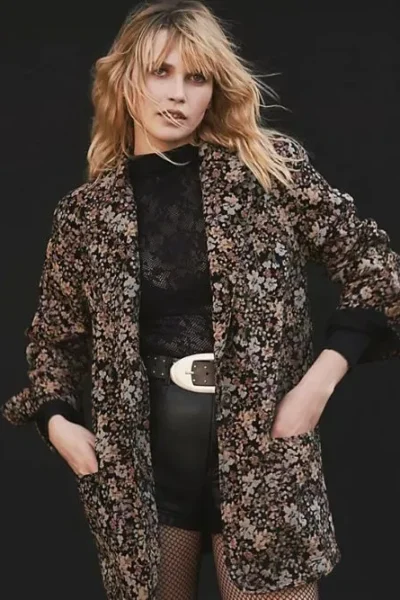 Beth Dutton Floral Coat Yellowstone Season 5