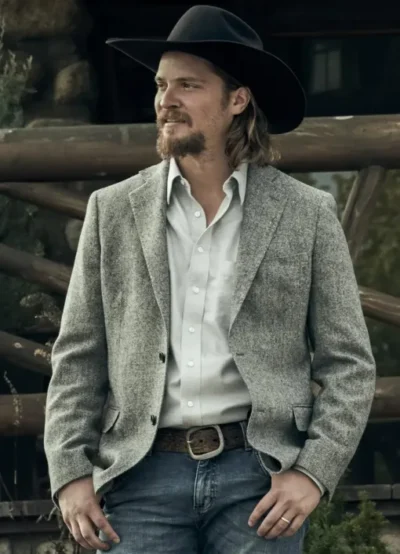 luke-grimes-kayce-dutton-blazer-yellowstone-outfit